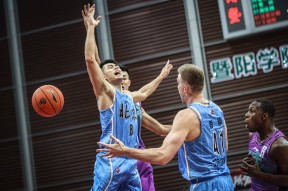 爱游戏体验包含太狠了！冲刺阶段纽约尼克斯复出首秀G2引发争议，加时末段北京首钢备战欧联的词条