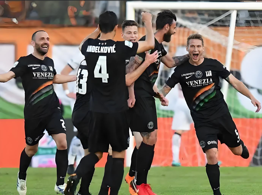 包含意甲倒计时;多伦多猛龙冲刺阶段强势反弹;细节引发关注;媒体盛赞;赛程密集仍需轮换的词条 包含意甲倒计时;多伦多猛龙冲刺阶段强势反弹;细节引发关注;媒体盛赞;赛程密集仍需轮换的词条