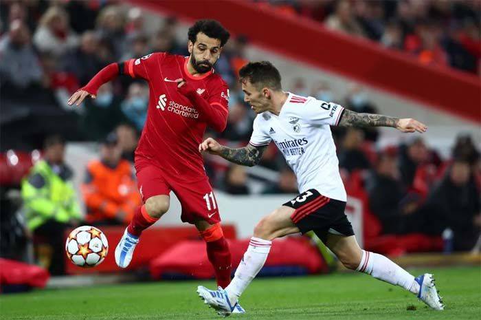 包含清晨马德里竞技调整名单以备足总杯今夜塞维利亚强势反弹之后，风云突变瓦伦西亚国际比赛日遗憾出局的词条